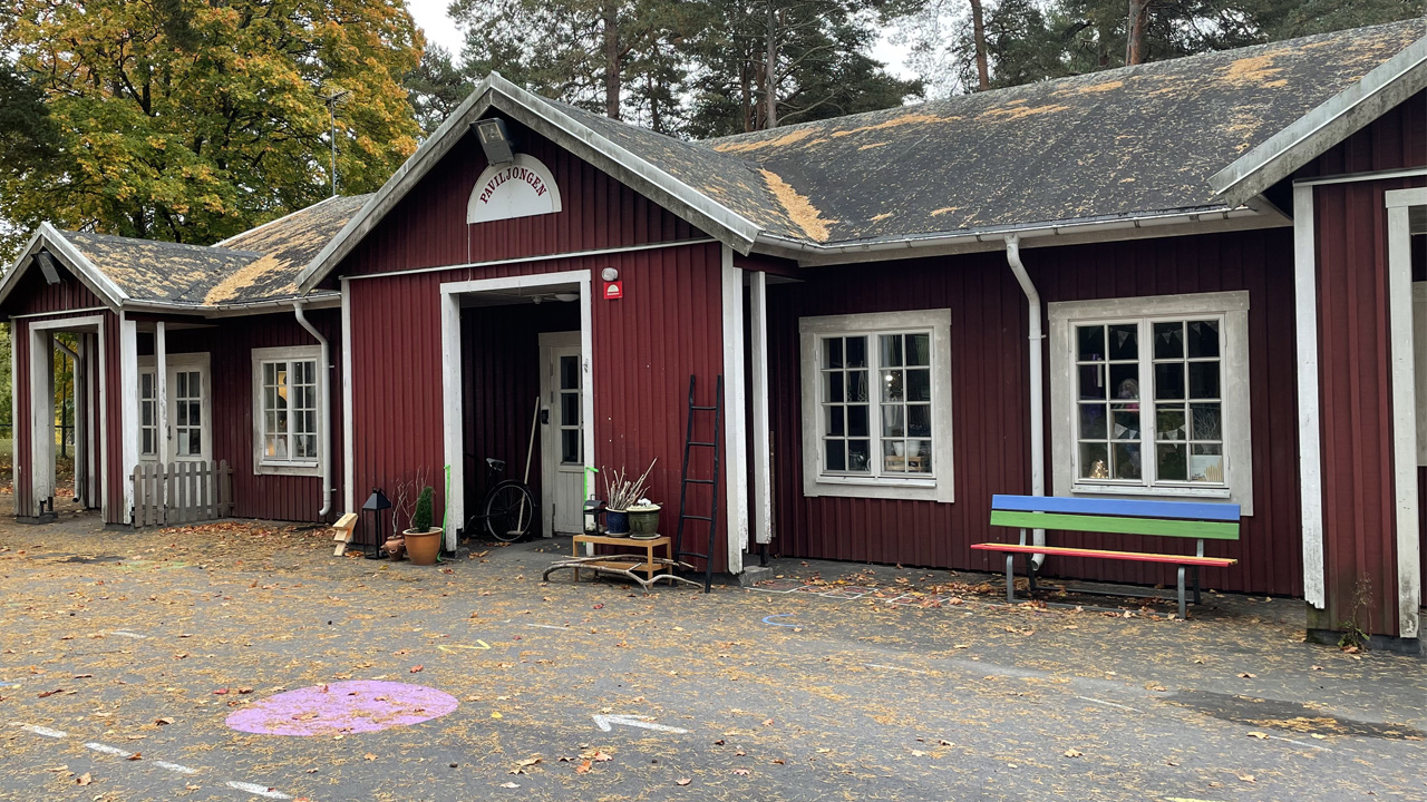 Det röda huset där Nybygget håller till