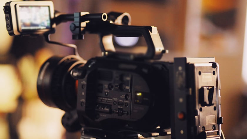 Bild på en videokamera som filmar