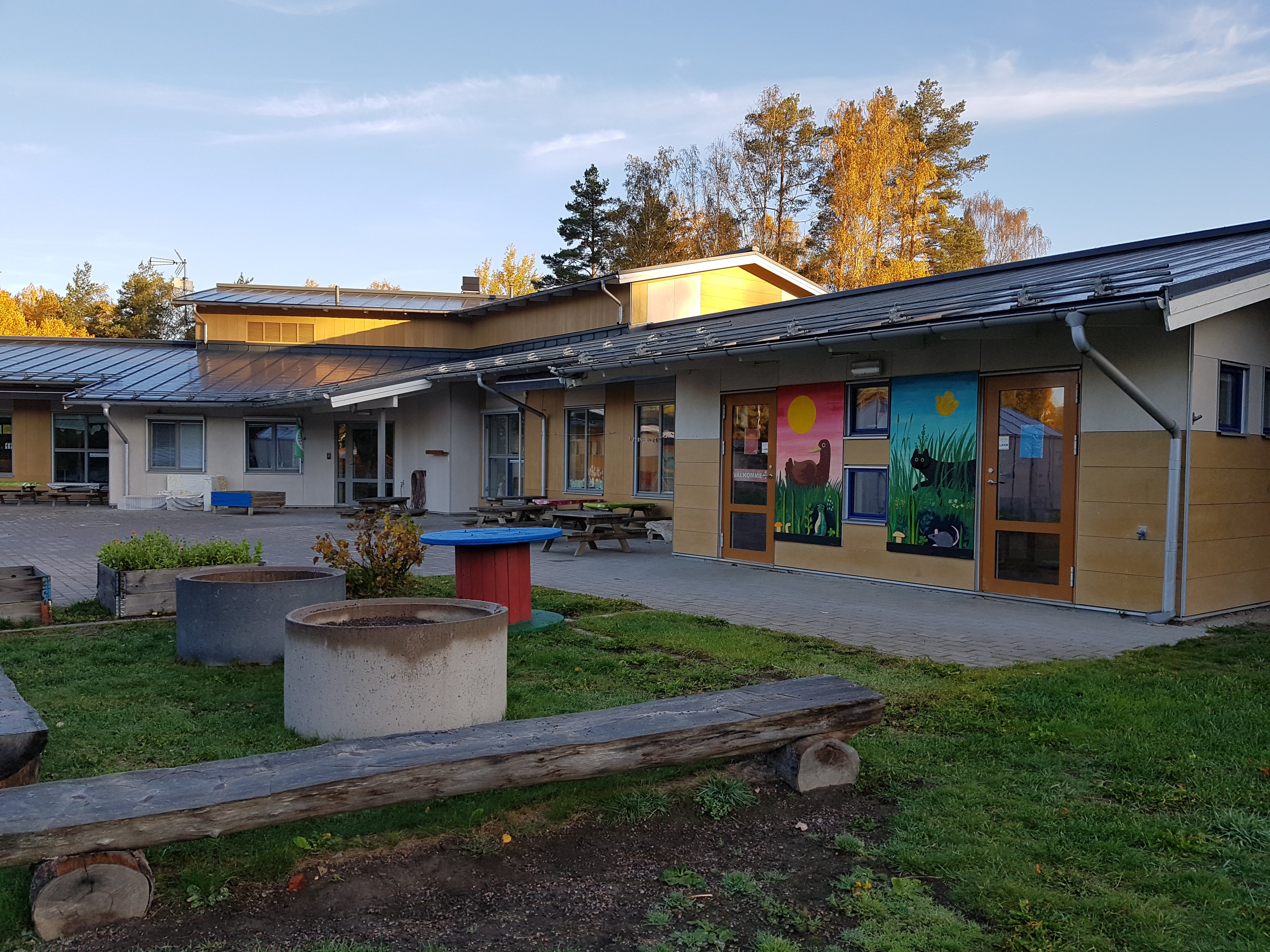 Byggnad Malmbryggshagens förskola sommar