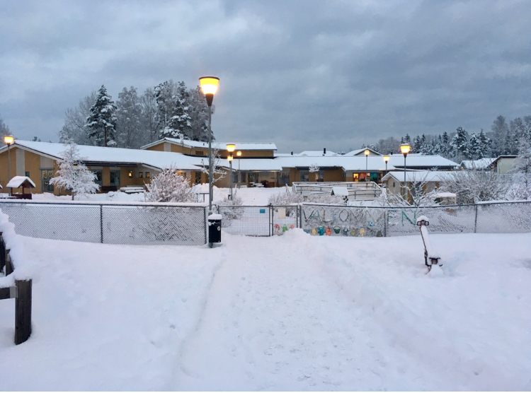 Förskolan byggnad vinter