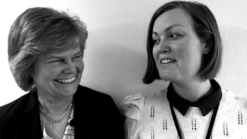 Foto av två mentorfamilj-coachar Foto av två mentorfamilj-coachar
